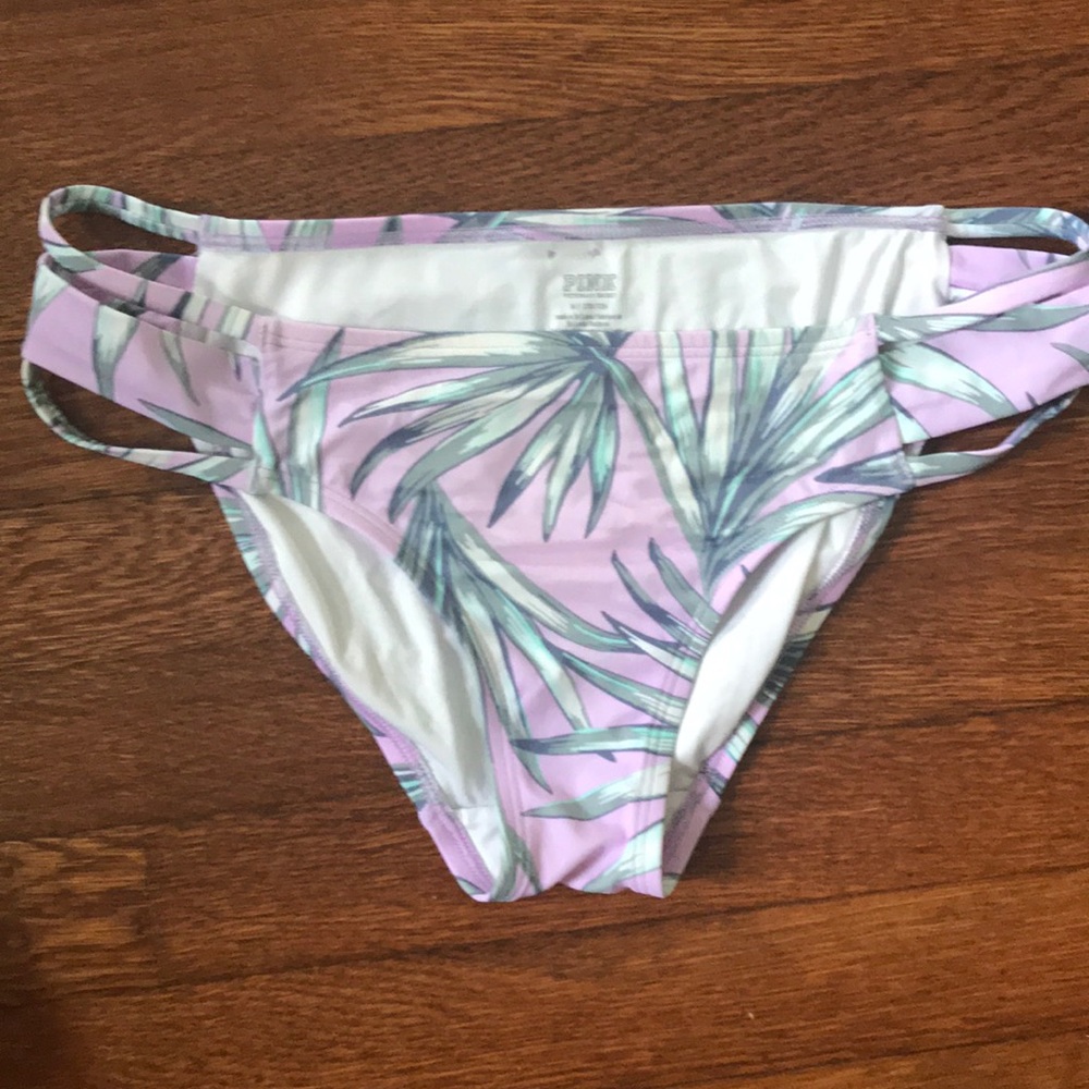 Victoria’s Secret PINK size medium bottom